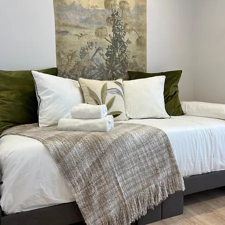 Hidden Gem. Capuchinos Boutique Homes 카디스